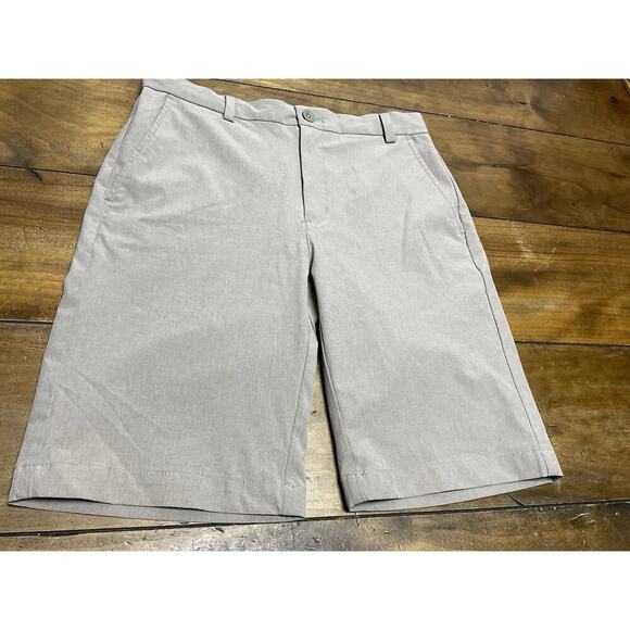 Vineyard Vines Performance Boys Khaki Shorts Size 16 Golf Preppy - Picture 1 of 12